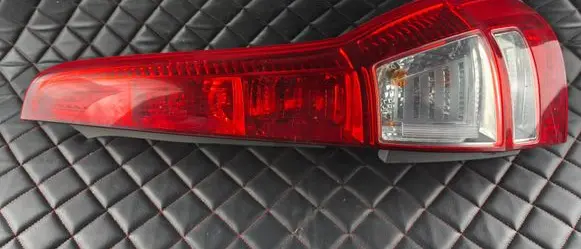 Honda CR-V Rear/tail lights 3350ASWWE011