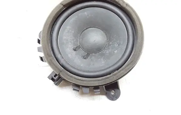 Volvo V70 Front door speaker 30657445
