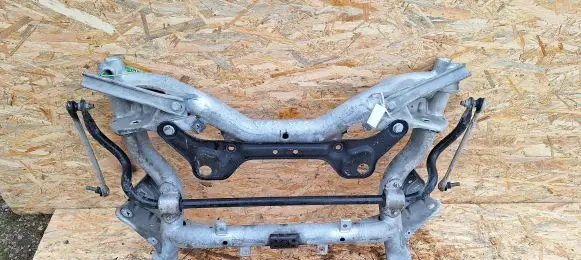 Mercedes-Benz C W204 Front subframe A2046280757