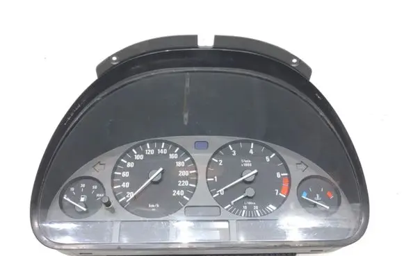 BMW 5 E39 Speedometer (instrument cluster) 8372359