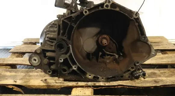 Manual 6 speed gearbox