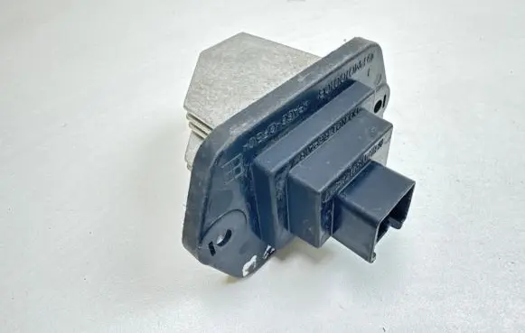 Mazda 6 Heater blower motor/fan resistor 