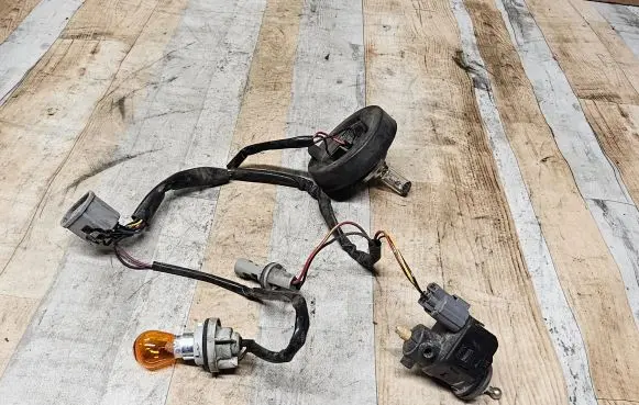Mazda 2 Headlight level adjustment motor 007878