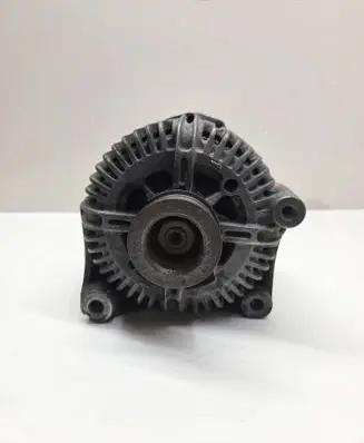 BMW 5 E60 E61 Generator/alternator 7789981 TG17C010 2542611B
