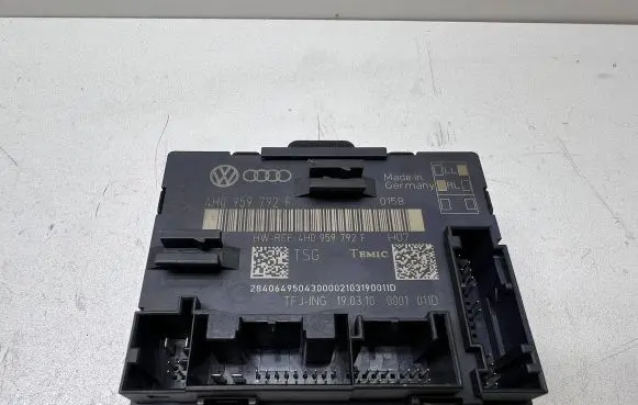 Volkswagen Touareg II Door control unit/module 4H0959792F