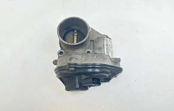 Ford Fusion Throttle valve 2S6UEA 0482031R 0104041