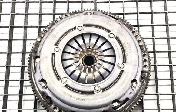 Skoda Fabia Mk3 (NJ) Clutch set kit 04C141025P