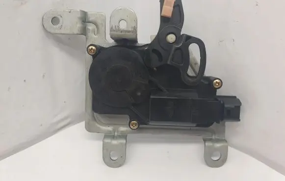 KIA Sorento Tailgate/trunk/boot lock/catch/latch 812403E000