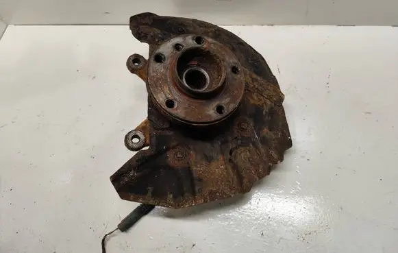 BMW X5 E53 Front wheel hub spindle knuckle
