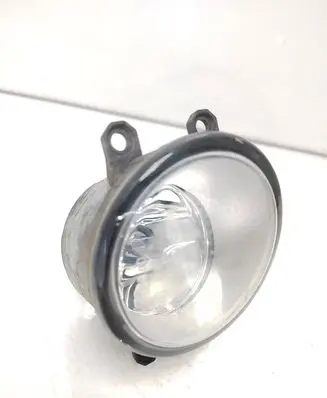 Toyota Avensis T250 Front fog light 89210656