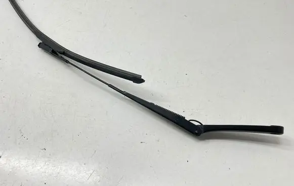 Volkswagen PASSAT B8 USA Windshield/front glass wiper blade W000016300