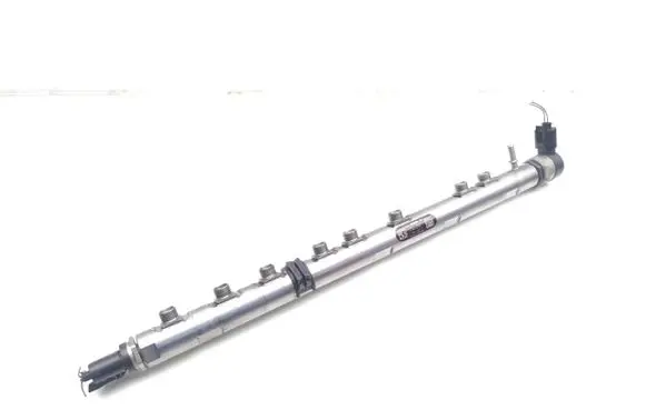 BMW 3 E92 E93 Fuel main line pipe 7800124 0445216031
