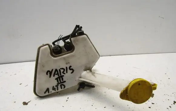 Toyota Yaris Windshield washer fluid reservoir/tank 3300D120