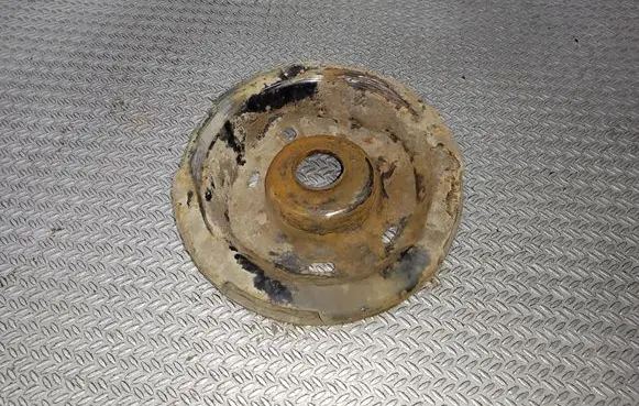 Mitsubishi Grandis Coil spring mount 