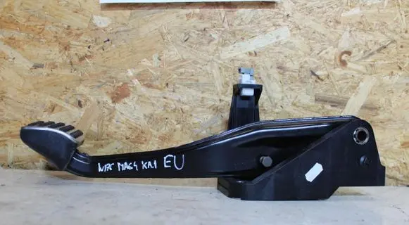 Mercedes-Benz A W176 Brake pedal A2462900500 A2462901000 1520301266368