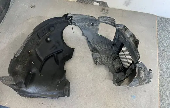 BMW 1 F20 F21 Front wheel arch liner splash guards 27648710