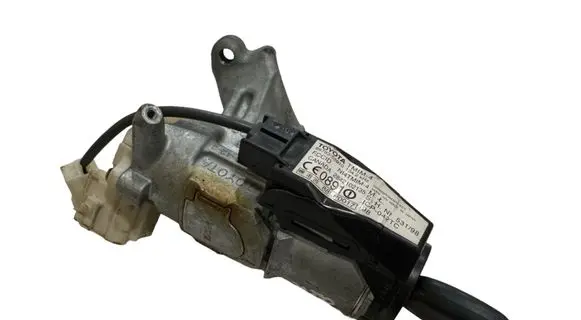 Toyota RAV 4 (XA20) Ignition lock 45020423
