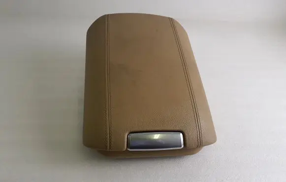 Porsche Cayenne (92A) Armrest