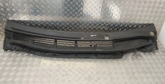 Toyota Prius (XW30) Wiper trim 5578147090 5578147120