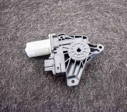 Mercedes-Benz GLA W156 Rear door window regulator motor A2469063200
