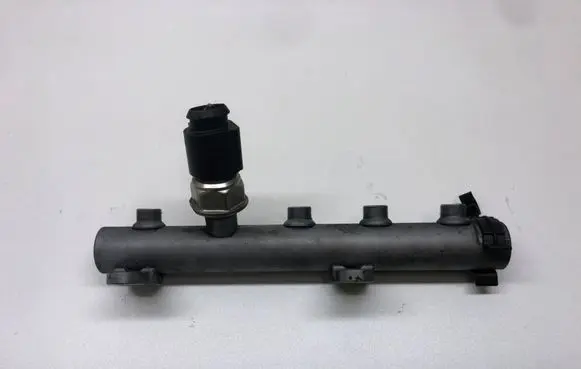 Audi A6 S6 C6 4F Fuel main line pipe 059130758E 059130089AB
