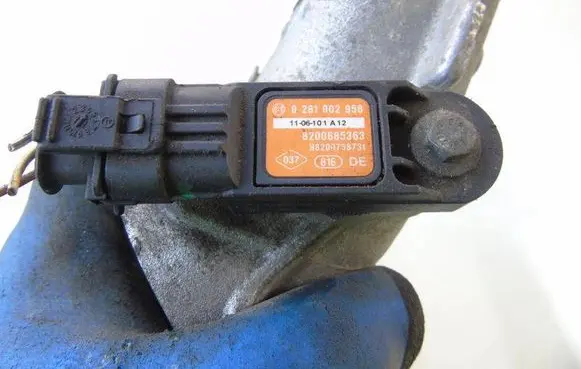 Renault Megane III Air pressure sensor 0281002958