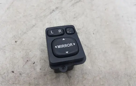 Toyota Corolla Verso AR10 Wing mirror switch 183575