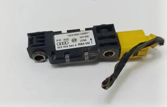 Audi A6 S6 C5 4B Airbag deployment crash/impact sensor 8E0959643A