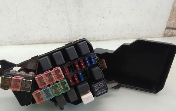 KIA Joice Fuse module 91841M2250