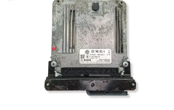 Volkswagen PASSAT B6 Engine control unit/module 03C906021A 03C906021 0261S04469