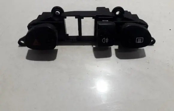 Hyundai H200 Windscreen/window heater switch 937104a000