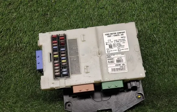 Ford Mondeo MK IV Power management control unit 7G9T14A073DD