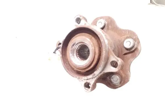 Nissan Qashqai Rear wheel hub