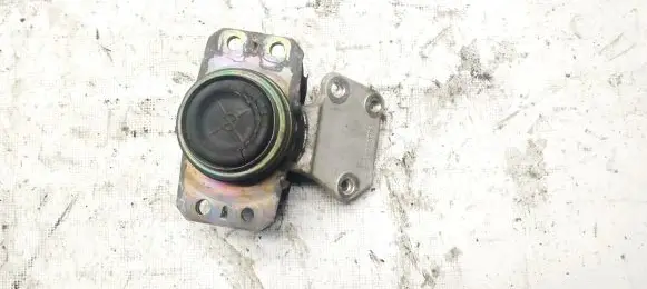 Engine mount bracket