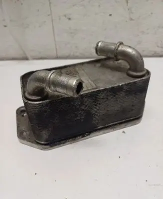 Engine oil radiator