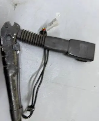 BMW X1 E84 Front seatbelt buckle 7213564