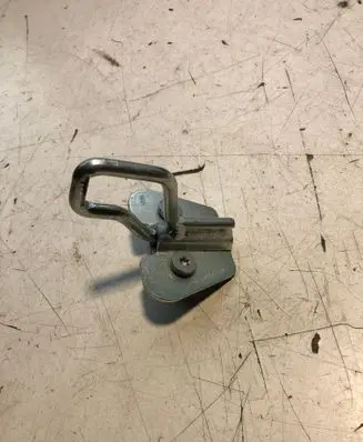 BMW 5 F10 F11 Tailgate lock loop/hook striker 7211294