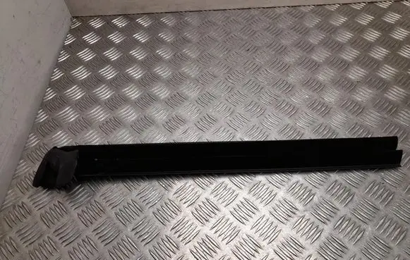 BMW 4 G22 G23 G24 G26 Rubber seal rear door 7482777