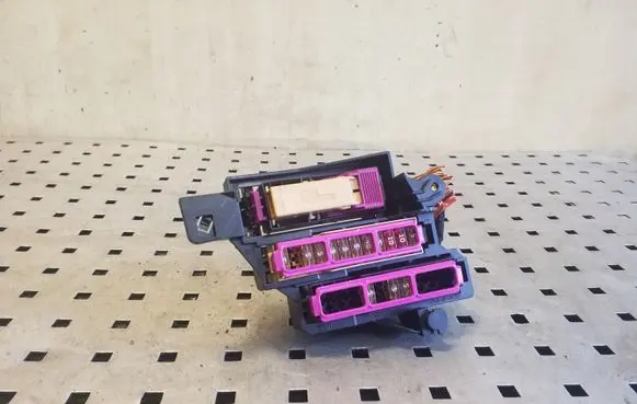 Audi S5 Facelift Fuse module 8K2971845B 4E0941817A 4F1941824A