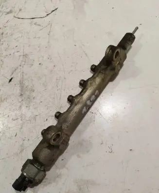 Toyota Avensis T250 Fuel main line pipe 8945871010