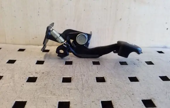 Hyundai ix35 Fuel cap release pull handle 