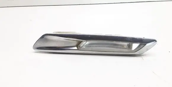 BMW 5 F10 F11 Front fender indicator light 7154168 7154170