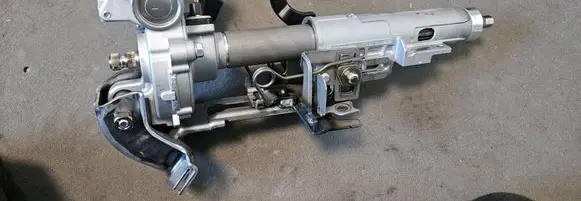 Mazda 3 III Steering wheel axle Q003TG0078 JJ501000528 J001010948