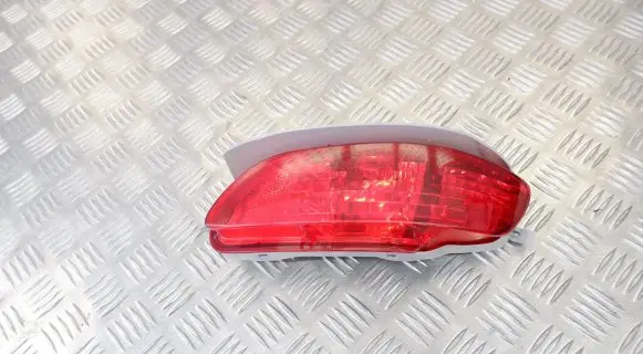 Lexus RX 330 - 350 - 400H Rear fog light 8191048031 8191048030