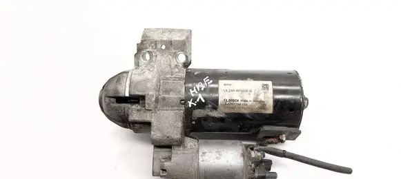 BMW X1 E84 Starter motor 8570238