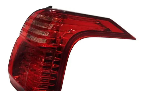 Peugeot 5008 Rear/tail lights 9672666680