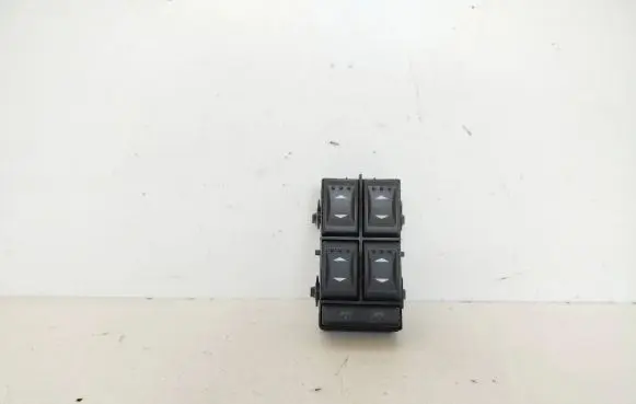 Ford Mondeo Mk III Electric window control switch 3S7T14A132BA 03163453