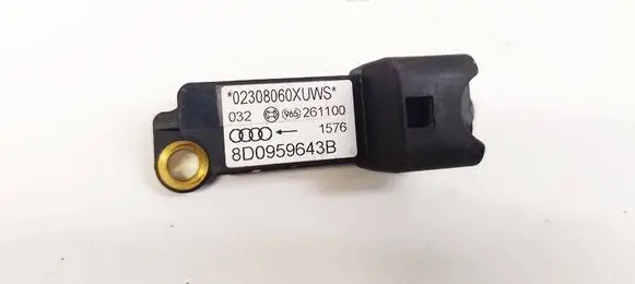Audi A4 S4 B5 8D Airbag deployment crash/impact sensor 8D0959643B