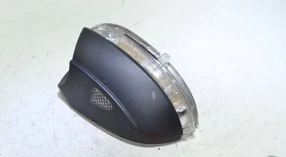 Volkswagen PASSAT B7 Mirror indicator light 15797 3C8945291