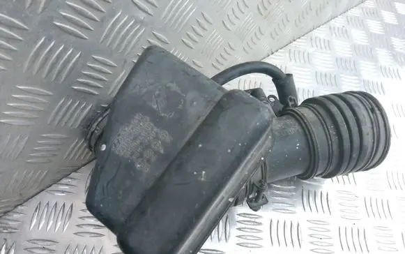 Hyundai Santa Fe Intake resonator 2819126000